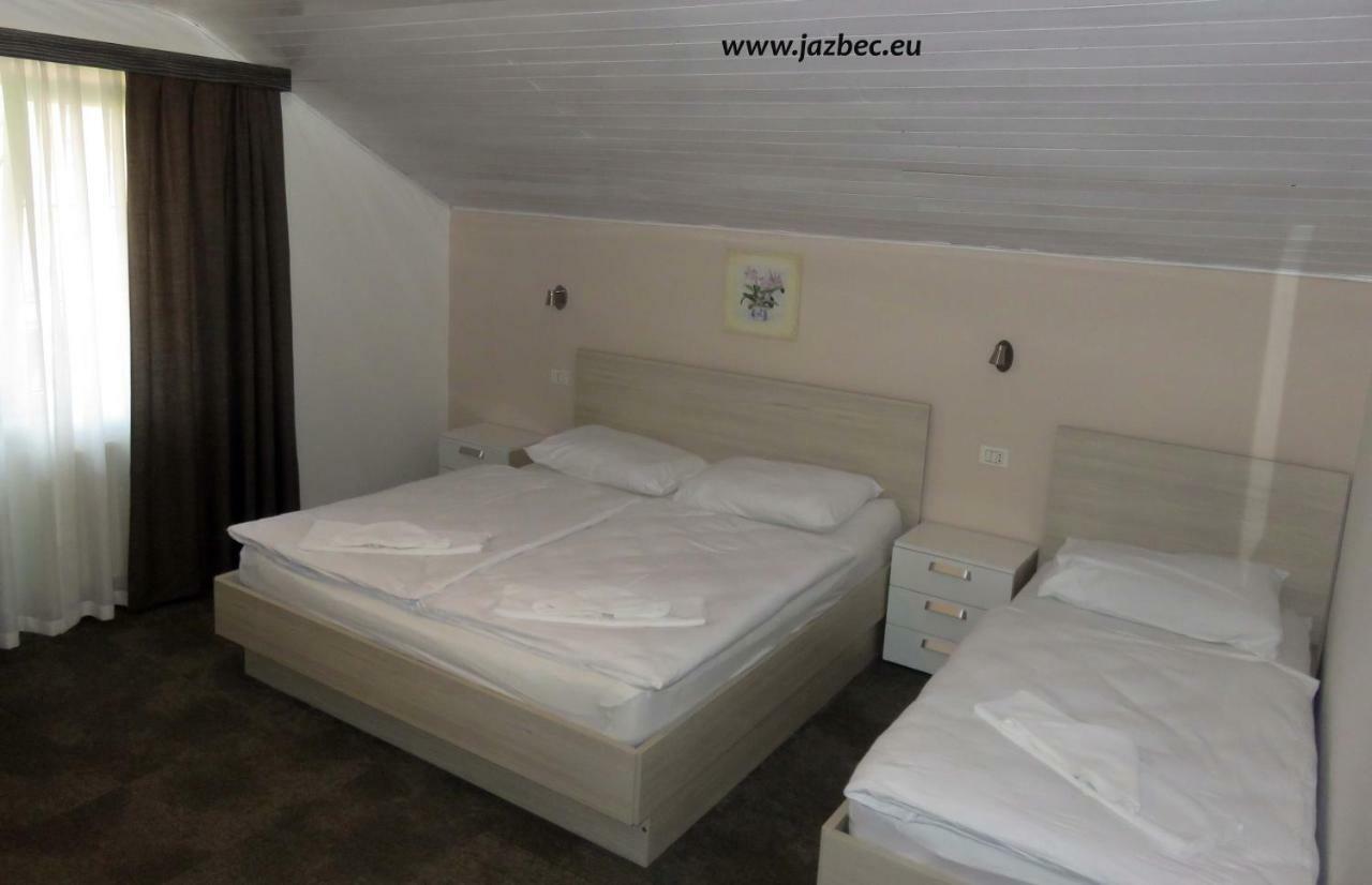Sobe Rooms Zimmer Jazbec Idrsko Esterno foto